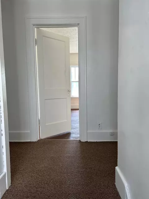 Entry Way - 201 E Hamilton, Flint, MI 48505 photo 2 of 2