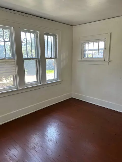 Bedroom - 201 E Hamilton, Flint, MI 48505 photo 2 of 2