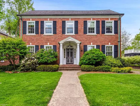 175 Merriweather, Grosse Pointe Farms, MI 48236
