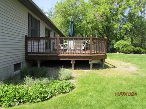 Exterior - 8025 E Potter, Davison, MI 48423 photo 3 of 8