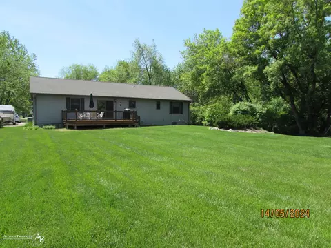Exterior - 8025 E Potter, Davison, MI 48423 photo 2 of 8
