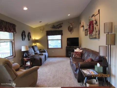 Living - 8025 E Potter, Davison, MI 48423 photo 1 of 1