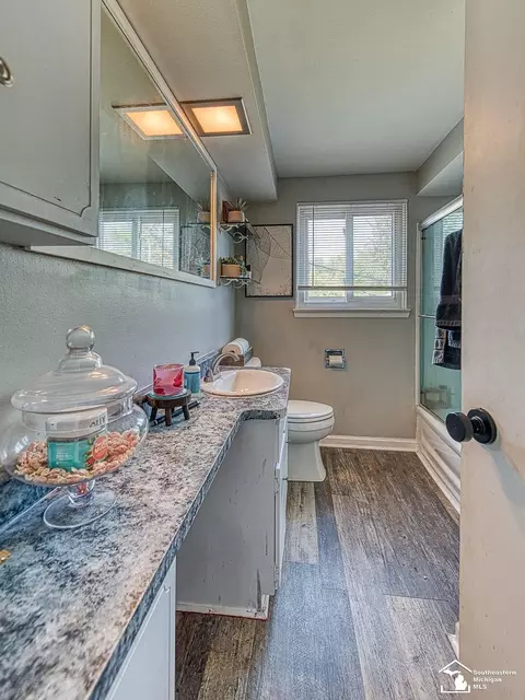 9780 Cass, Taylor, MI 48180 photo 19