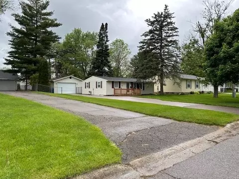 11710 Schram, Grand Blanc, MI 48439