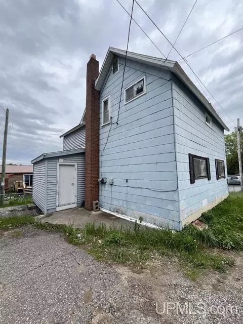 308 Spruce, Munising, MI 49862 photo 20