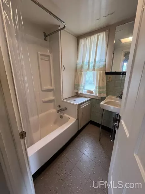 308 Spruce, Munising, MI 49862 photo 14