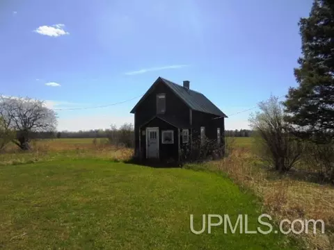 14417 2 Mile, Bruce Crossing, MI 49912