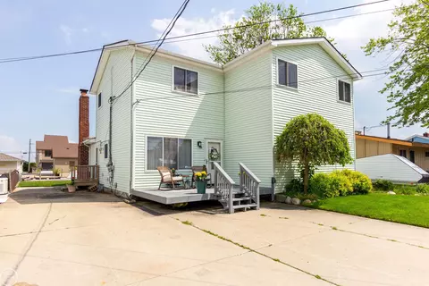 45980 Edgewater, Chesterfield, MI 48047