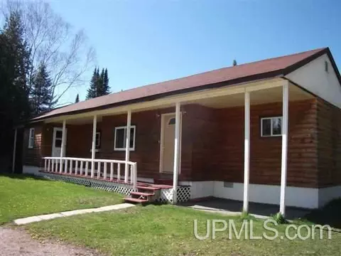 4400 10th, Bark River, MI 49807