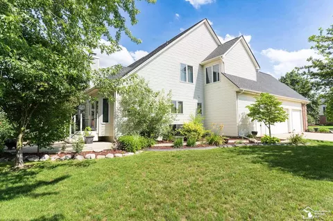 Exterior - 715 St Anne, Monroe, MI 48162 photo 5 of 6