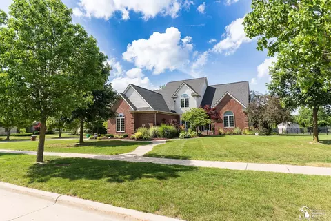 715 St Anne, Monroe, MI 48162