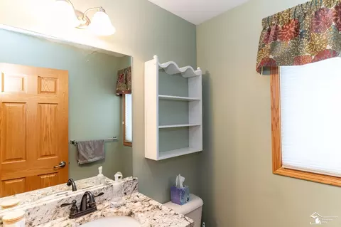 Bath - 715 St Anne, Monroe, MI 48162 photo 1 of 6
