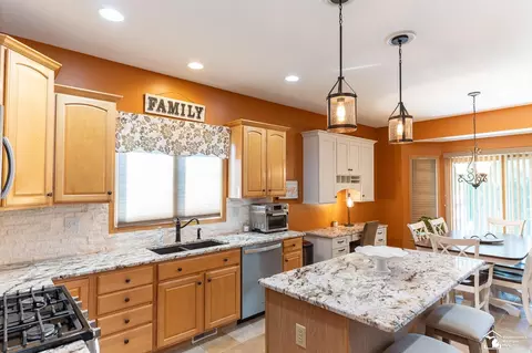 Kitchen - 715 St Anne, Monroe, MI 48162 photo 1 of 2