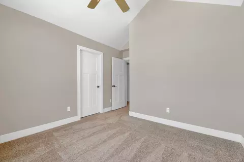 49242 Langford, Macomb, MI 48044 photo 25