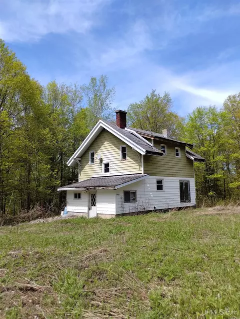 25552 Imperial, Michigamme, MI 49861