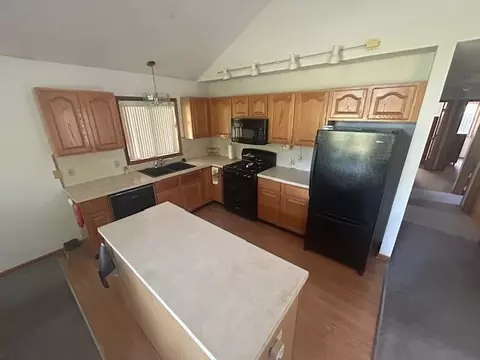 Kitchen - 752 Rivers Ter, Gladwin, MI 48624 photo 5 of 5