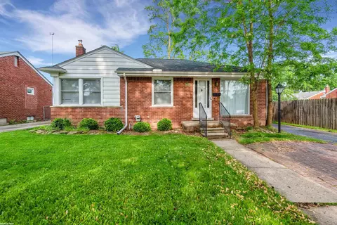 28028 Bohn, Roseville, MI 48066
