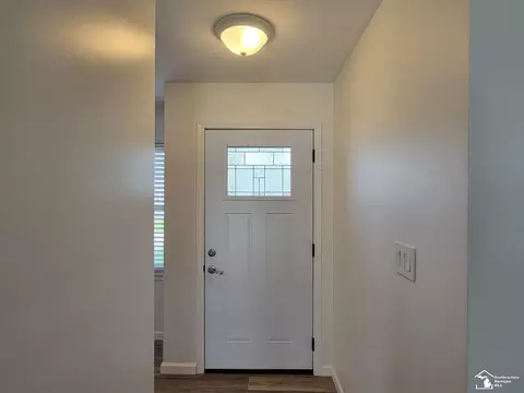 Entry Way - 2353 9th, Monroe, MI 48162 photo 1 of 1