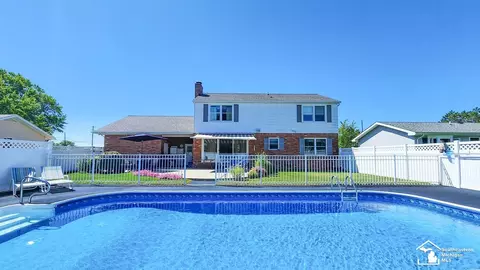 4872 E Dunbar, Monroe, MI 48161 photo 29