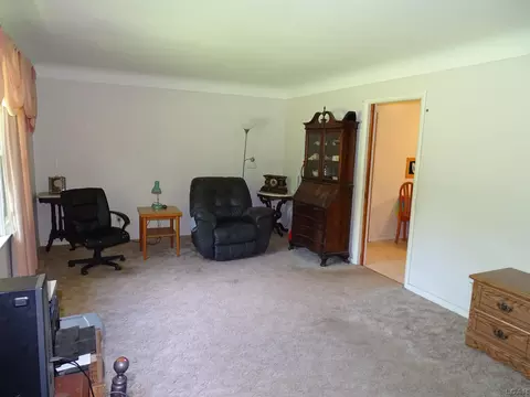 1701 Park, Jackson, MI 49203 photo 4