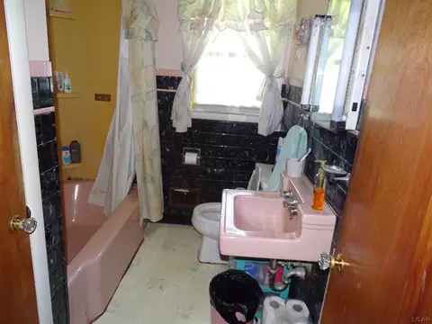 1701 Park, Jackson, MI 49203 photo 11