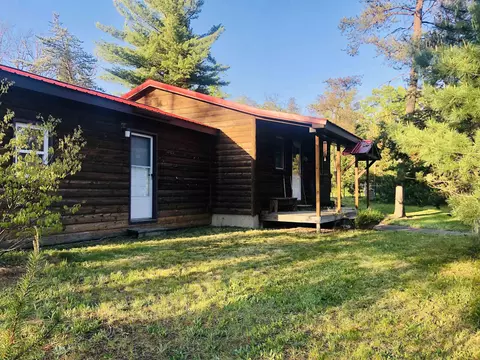206 W W Park, Harrison, MI 48625 photo 2