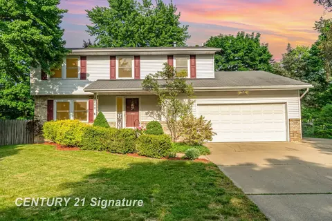 4800 Birchwood, Midland, MI 48642