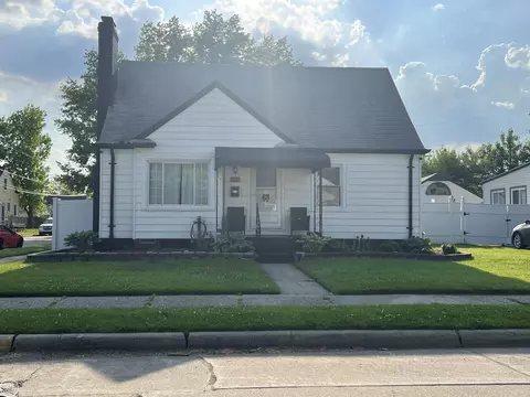 28149 Oneil, Roseville, MI 48066