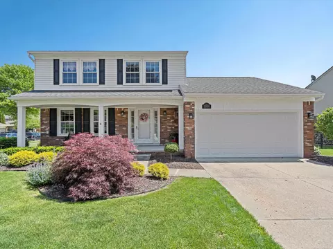 39288 Lorien, Sterling Heights, MI 48313
