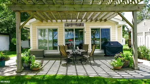 2100 N Channel, Harsens Island, MI 48028