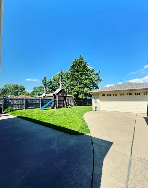 32552 Stricker, Warren, MI 48088 photo 6