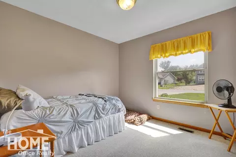 Bedroom - 677 Hillside, Corunna, MI 48817 photo 4 of 5