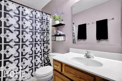 Bath - 677 Hillside, Corunna, MI 48817 photo 2 of 3