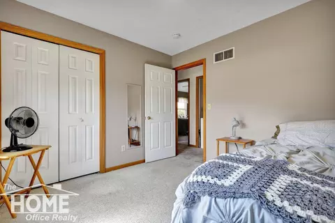 Bedroom - 677 Hillside, Corunna, MI 48817 photo 3 of 5