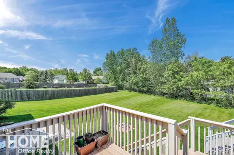 Exterior - 677 Hillside, Corunna, MI 48817 photo 4 of 5