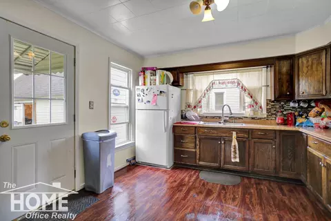 709 Lynn, Owosso, MI 48867 photo 3