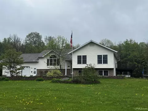 Exterior - 806 Ashlund, Wakefield, MI 49968 photo 11 of 20