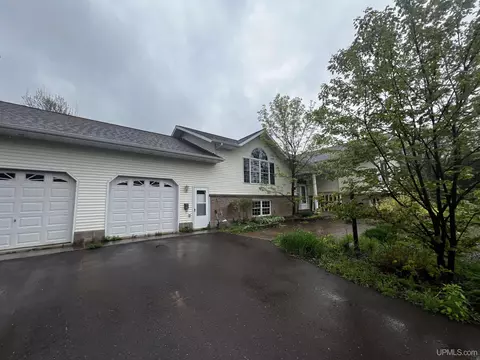 Exterior - 806 Ashlund, Wakefield, MI 49968 photo 7 of 20