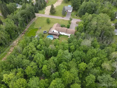 View/Area - 806 Ashlund, Wakefield, MI 49968 photo 4 of 4