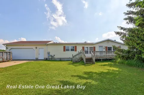 300 Wight, Elsie, MI 48831