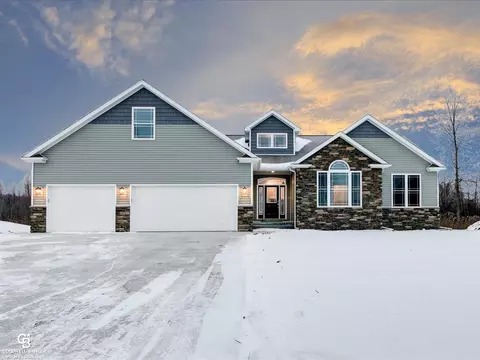 4068 Neuman, Saint Clair, MI 48079 photo 2