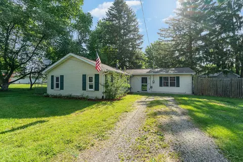 7950 Mielke, Freeland, MI 48623