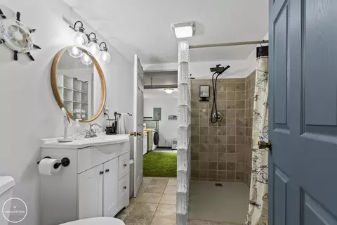 Bath - 720 Townsend, Algonac, MI 48001 photo 1 of 3