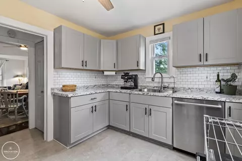Kitchen - 720 Townsend, Algonac, MI 48001 photo 3 of 3