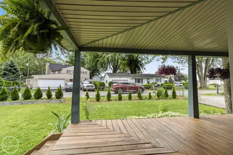 Exterior - 720 Townsend, Algonac, MI 48001 photo 4 of 6