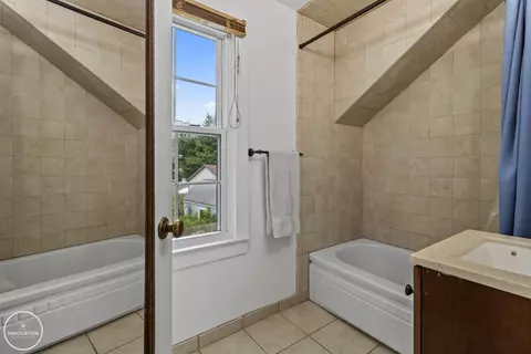 Bath - 720 Townsend, Algonac, MI 48001 photo 2 of 3