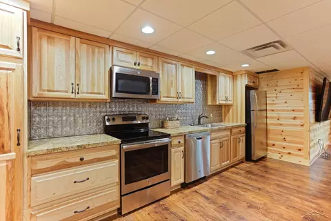 736 Maple, Frankenmuth, MI 48734 photo 48
