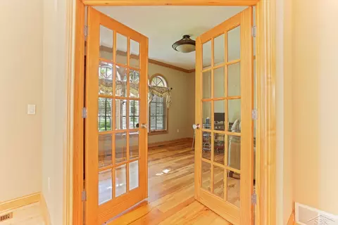 736 Maple, Frankenmuth, MI 48734 photo 37