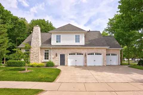 736 Maple, Frankenmuth, MI 48734 photo 3