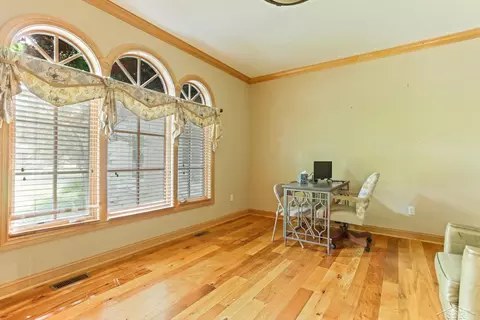 736 Maple, Frankenmuth, MI 48734 photo 38
